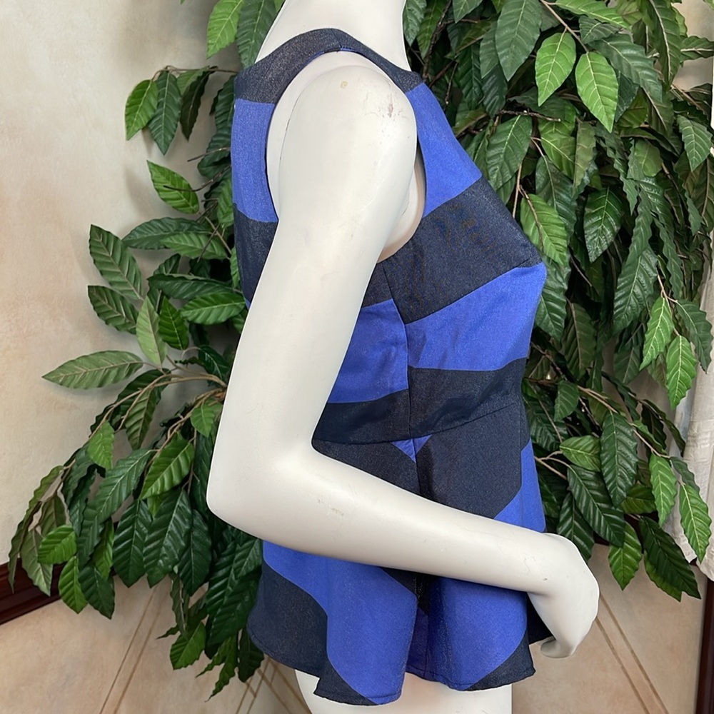 BANANA REPUBLIC STRIPED PEPLUM TOP - Picture 7 of 11